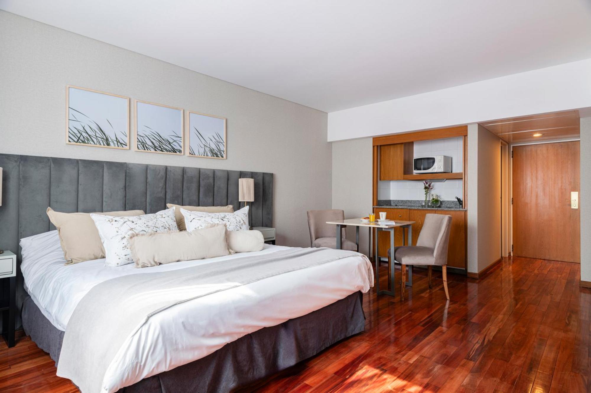 Argenta Tower Hotel & Suites Buenos Aires Exterior photo